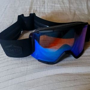 (Smith) Snow goggles